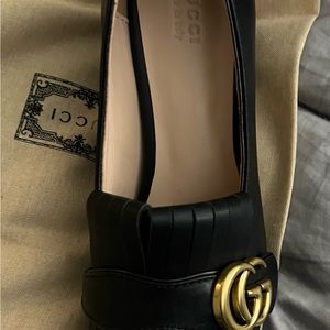 Gucci mid-heel pump.